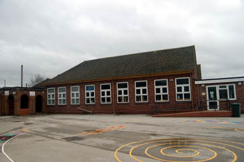 Harrold Priory Middle School across the playground January 2008